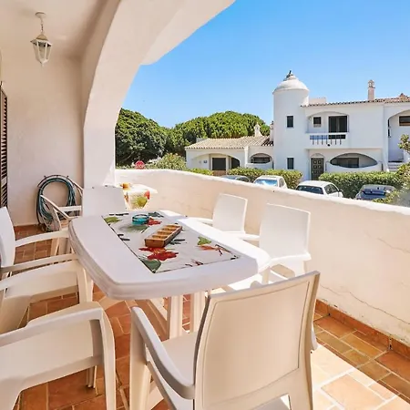 Casa Da Mit Poolanlage Hébergement de vacances *